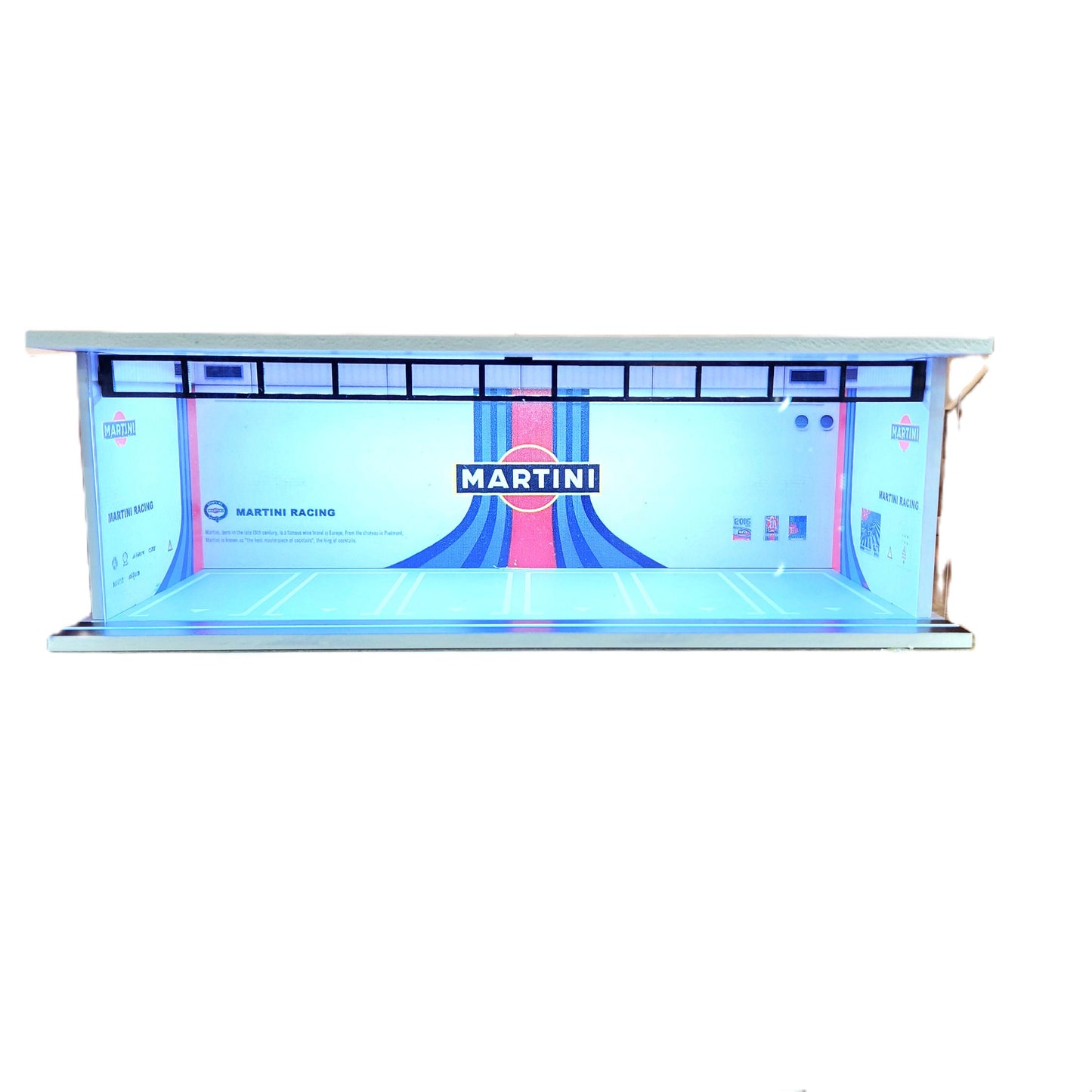 Blackbox - Martini Racing Parking Garage Diorama Set with  LED Lights (USB)