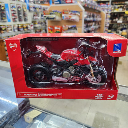 New Ray - 2022 Ducati Super Naked V4S Road Bike - 1:12 Scale