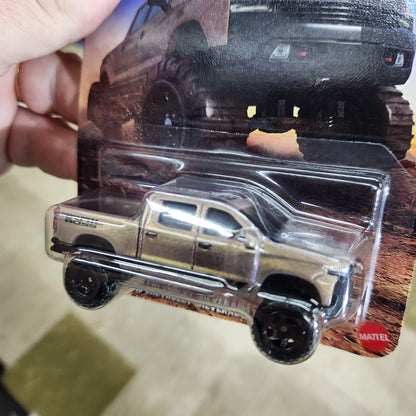 Hot Wheels Silver Series - Performance Trucks - 2019 Chevrolet Silverado Trail Boss LT