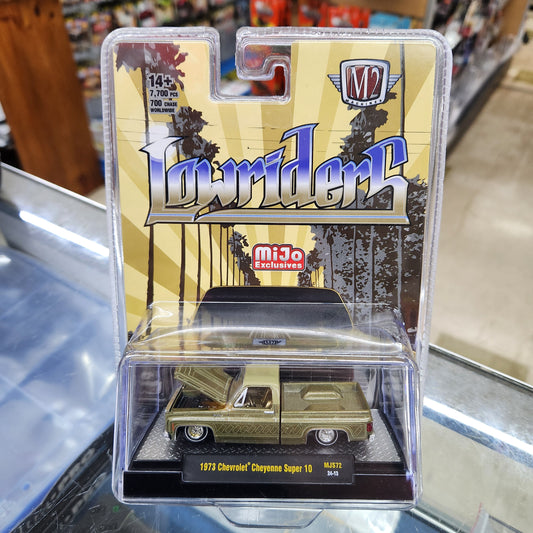 M2 Machines - 1973 Chevrolet Cheyenne Super 10 (Biege) - 1:64 Scale