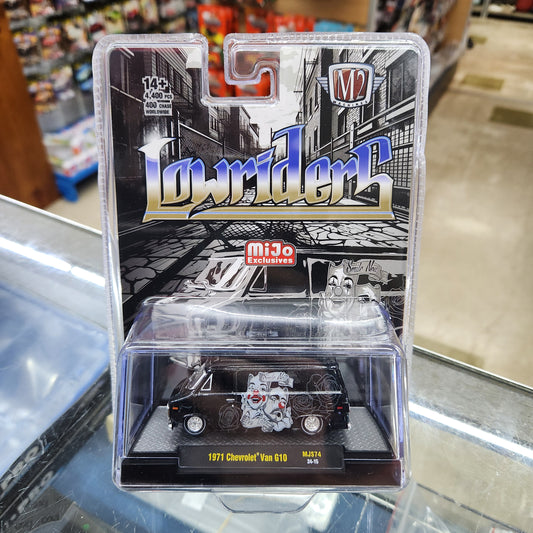 M2 Machines - 1971 Chevrolet 'Lowriders' Van G10 - 1:64 Scale