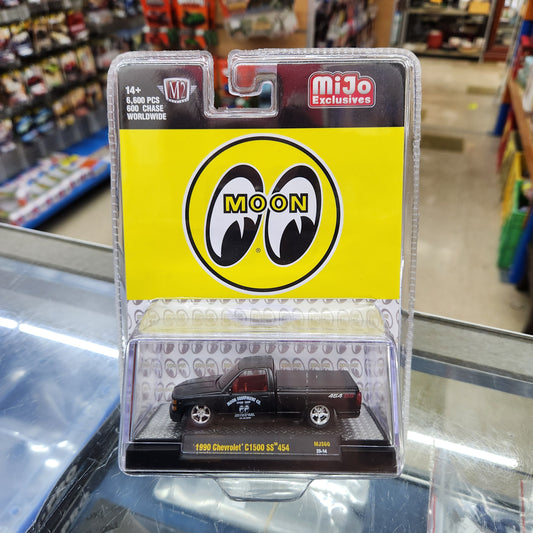 M2 Machines - 1990 Chevrolet C1500 SS 454 'Mooneyes' Pickup Truck