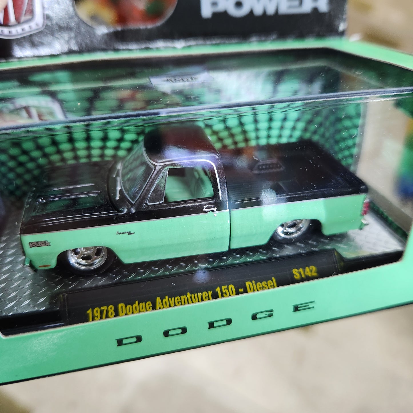 M2 Machines - 'Auto-Thentics' Mix 142 - 1978 Dodge Adventurer 150 - Diesel