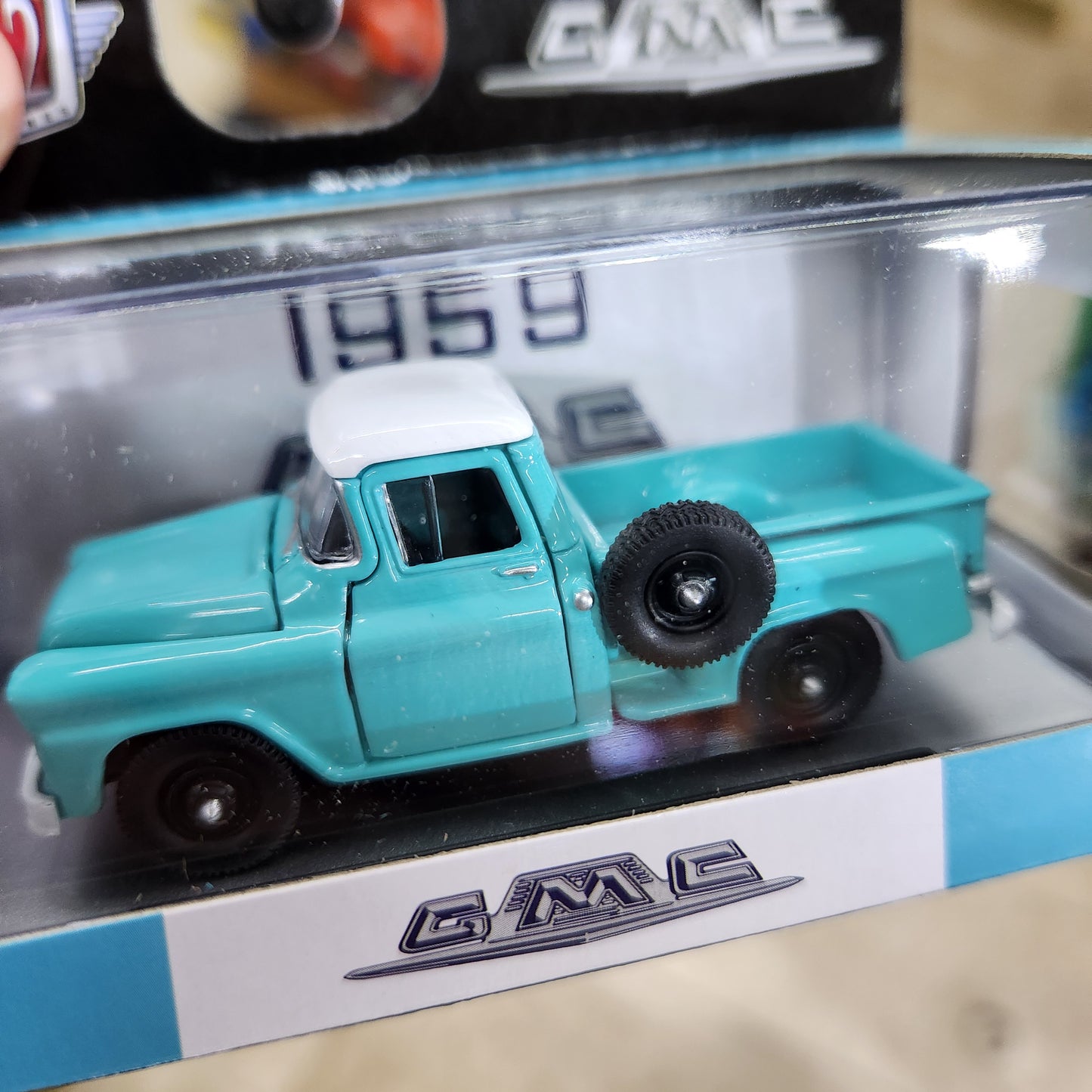 M2 Machines - 'Auto-Trucks' Mix 104 - 1959 GMC Fleet Option 4x4