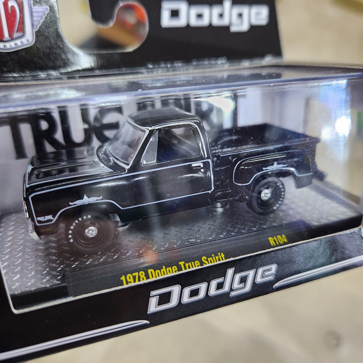 M2 Machines - 'Auto-Trucks' Mix 104 - 1978 Dodge True Spirit (Black)