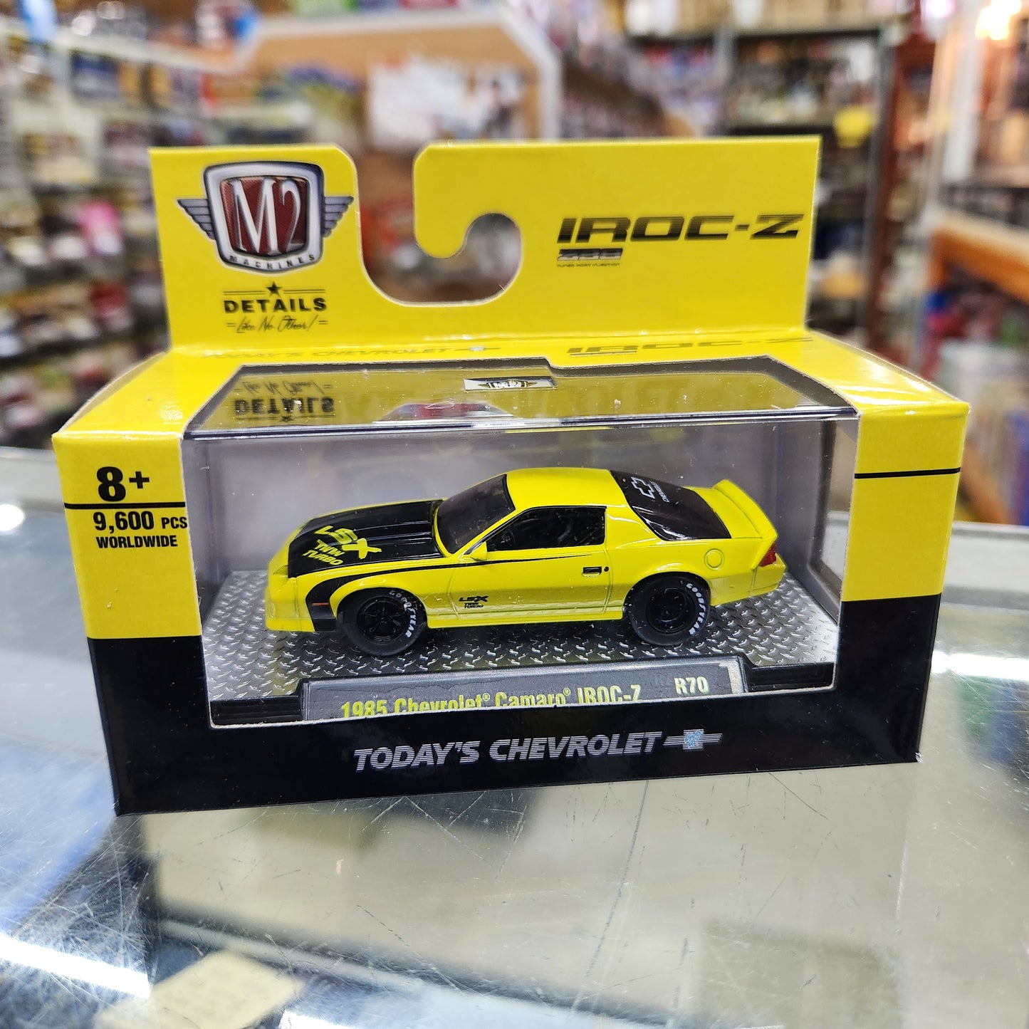 M2 Machines - 'Auto-Thentics Mix 70 - 1985 Chevrolet Camaro IROC-Z