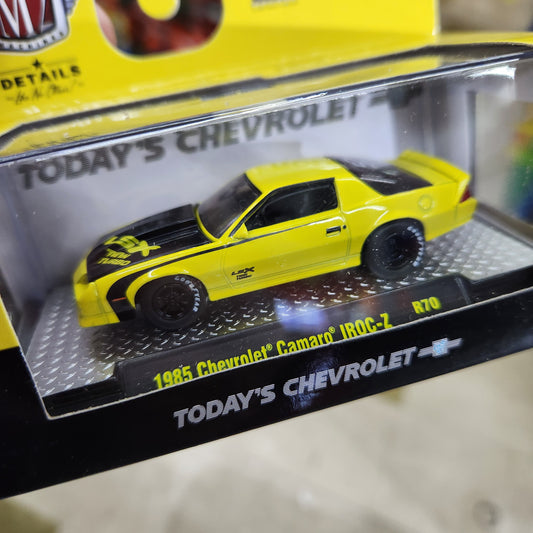 M2 Machines - 'Auto-Thentics Mix 70 - 1985 Chevrolet Camaro IROC-Z