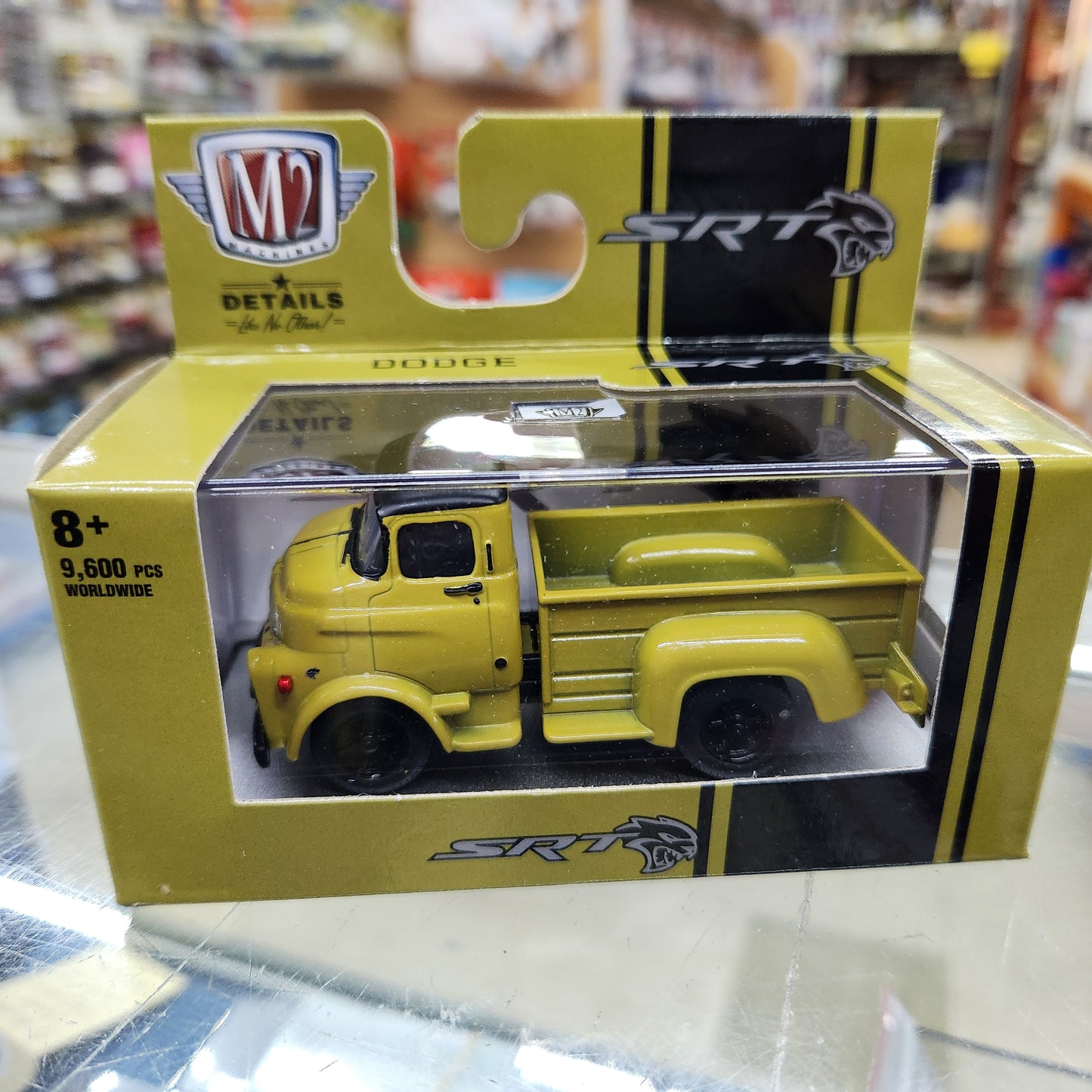 M2 Machines - 'Auto-Thentics Mix 71 - 1958 Dodge COE Truck