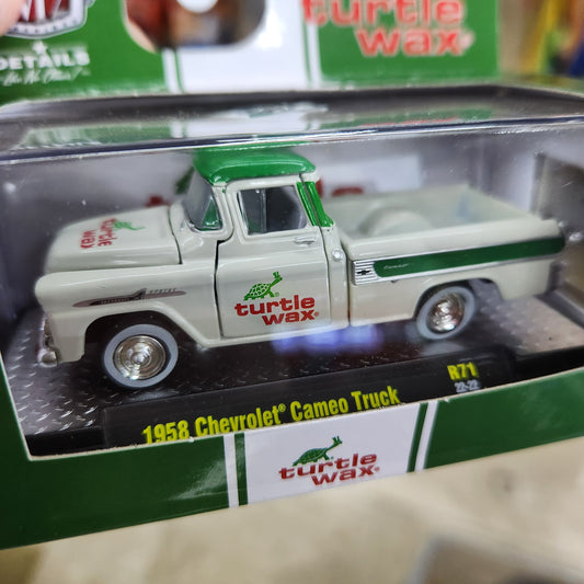 M2 Machines - 'Auto-Thentics Mix 71 - 1958 Chevrolet Cameo Truck 'Turtle Wax'