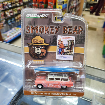 Greenlight - 'Smokey Bear' Series 4 - 1955 Chevrolet Two-Ten Townsman