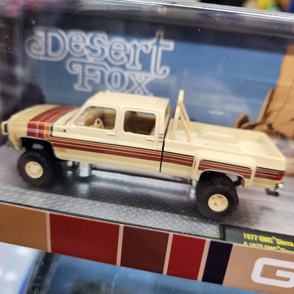 M2 Machines - 'Auto-Haulers' Mix 95 - 1977 GMC Sierra Classic 3500 + 1977 GMC Sierra Desert Fox