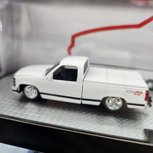 M2 Machines - 'Auto-Haulers' Mix 95 - 1995 Chevy S10 Custom + 1993 Chevy C1500 SS 454