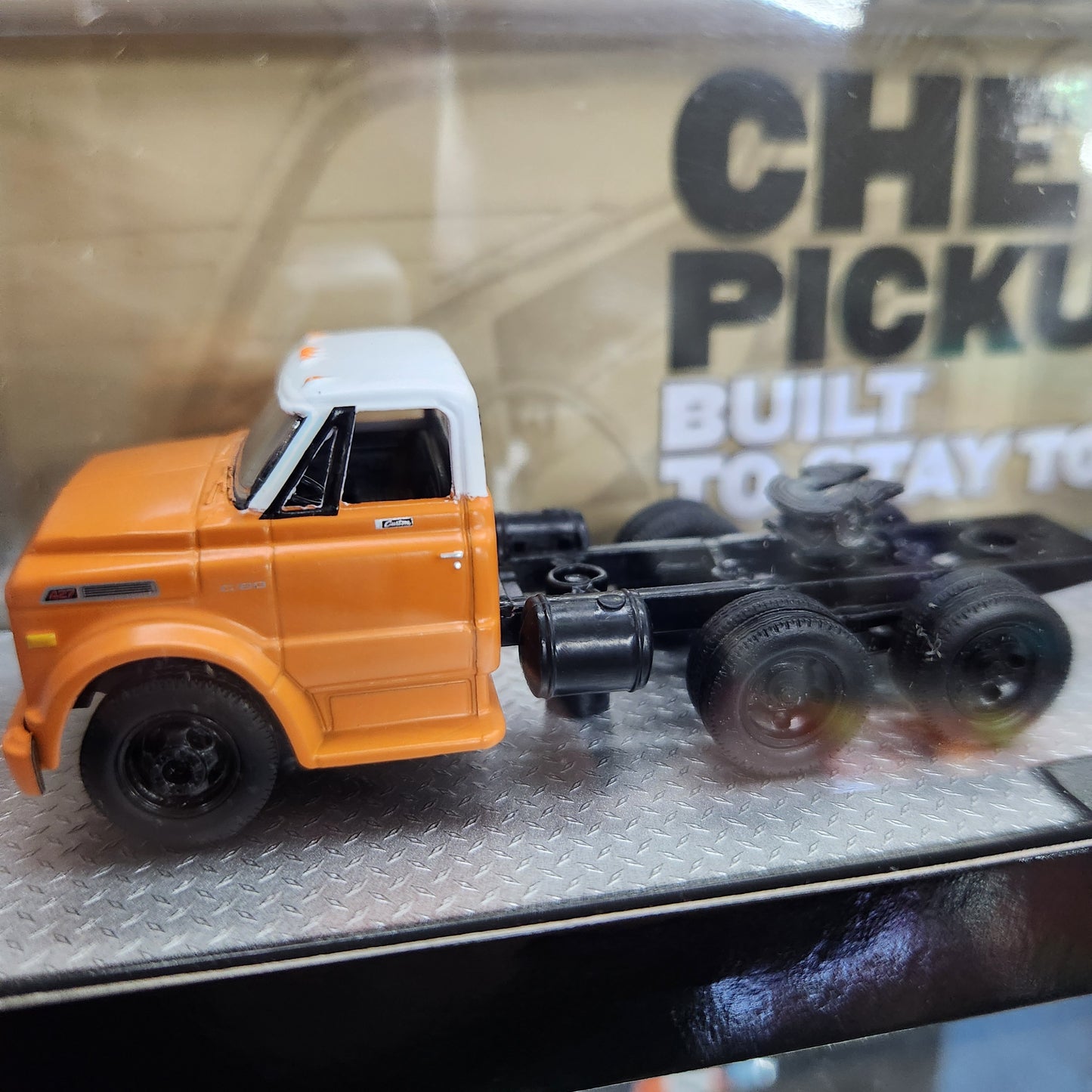 M2 Machines - 'Auto-Haulers' Mix 96 - 1970 Chevrolet C60 Truck + 1974 Chevy Cheyenne Super 30