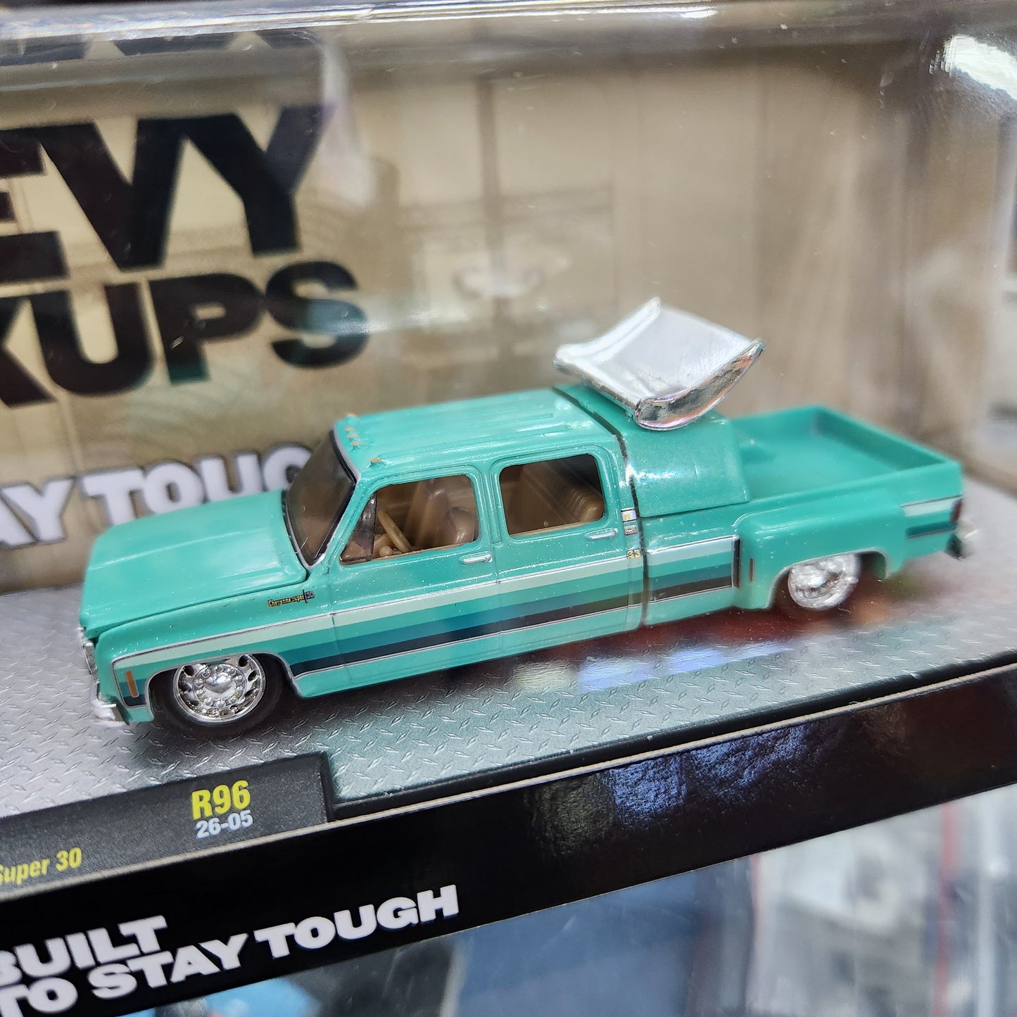 M2 Machines - 'Auto-Haulers' Mix 96 - 1970 Chevrolet C60 Truck + 1974 Chevy Cheyenne Super 30
