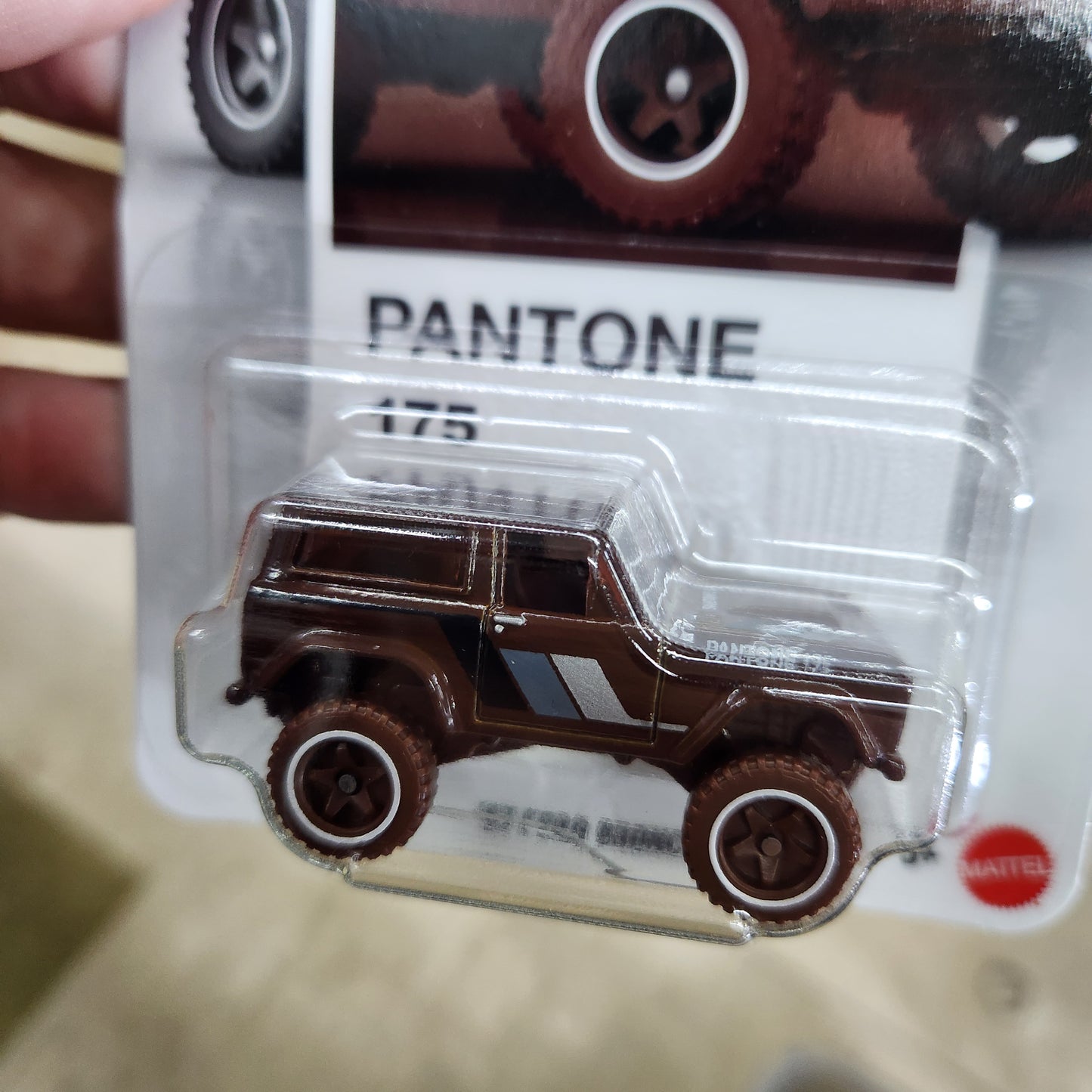 Hot Wheels Silver Series - Pantone (2026) (Mix 2) - 1967 Ford Bronco