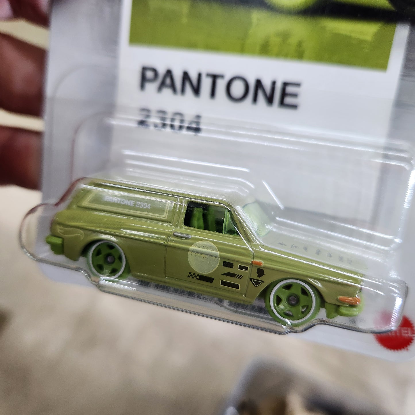 Hot Wheels Silver Series - Pantone (2026) (Mix 2) - 1969 VW Squareback