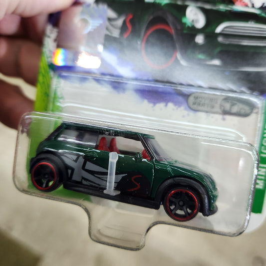 Majorette - Mini Icons Premium Cars - Mini Cooper S (Racing Green)