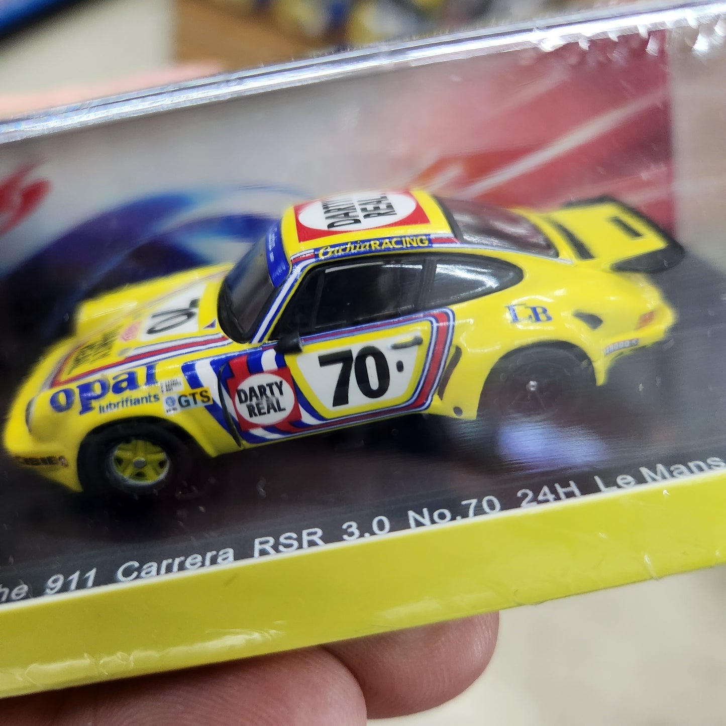 Spark - 1974 Porsche 911 Carrera RSR 3.0 #70 - 24h Le Mans (Yellow) - 1:64 Scale