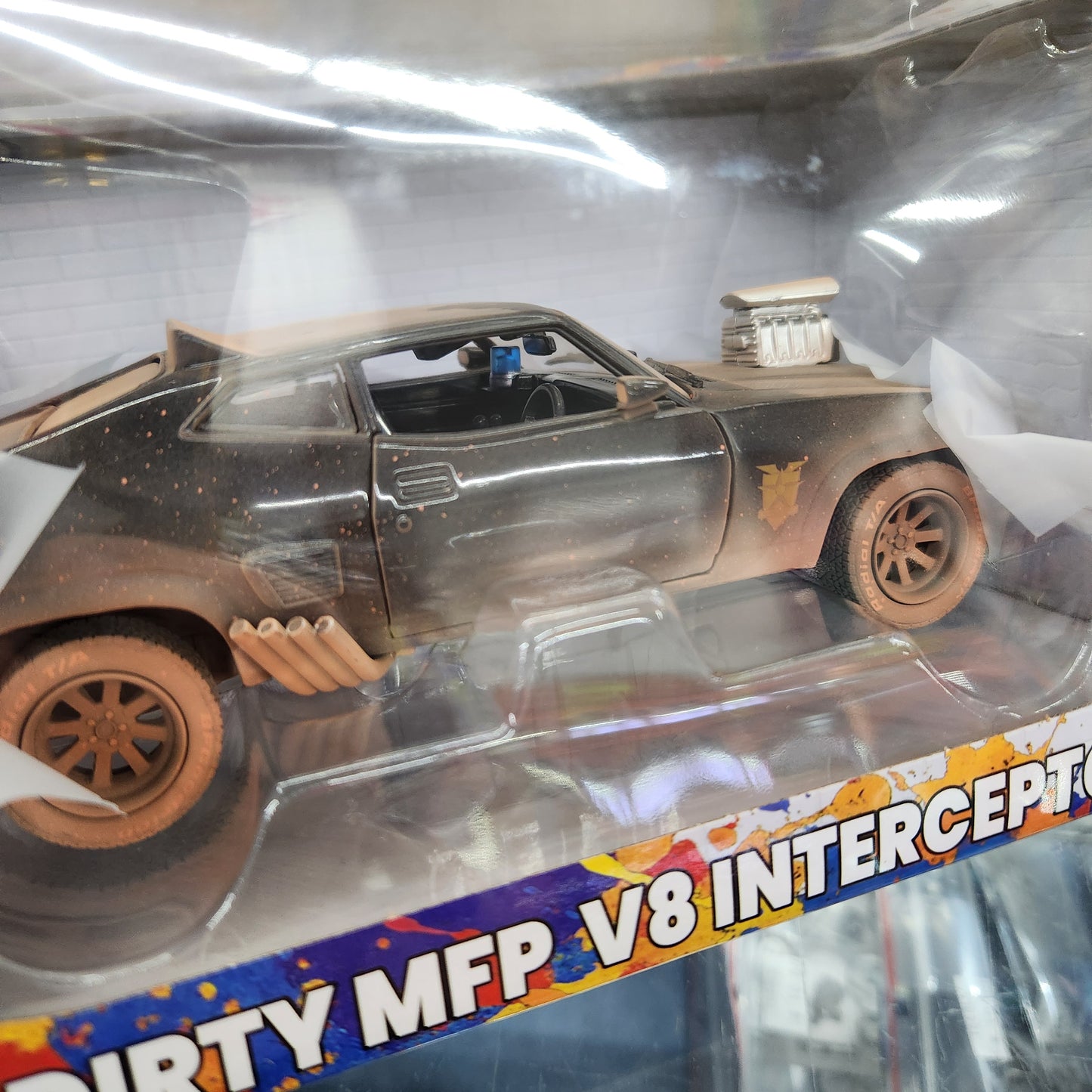 DDA - Ford XB Falcon MFP 'Last of the V8 Interceptors' (Muddy Version) - 1:24 Scale