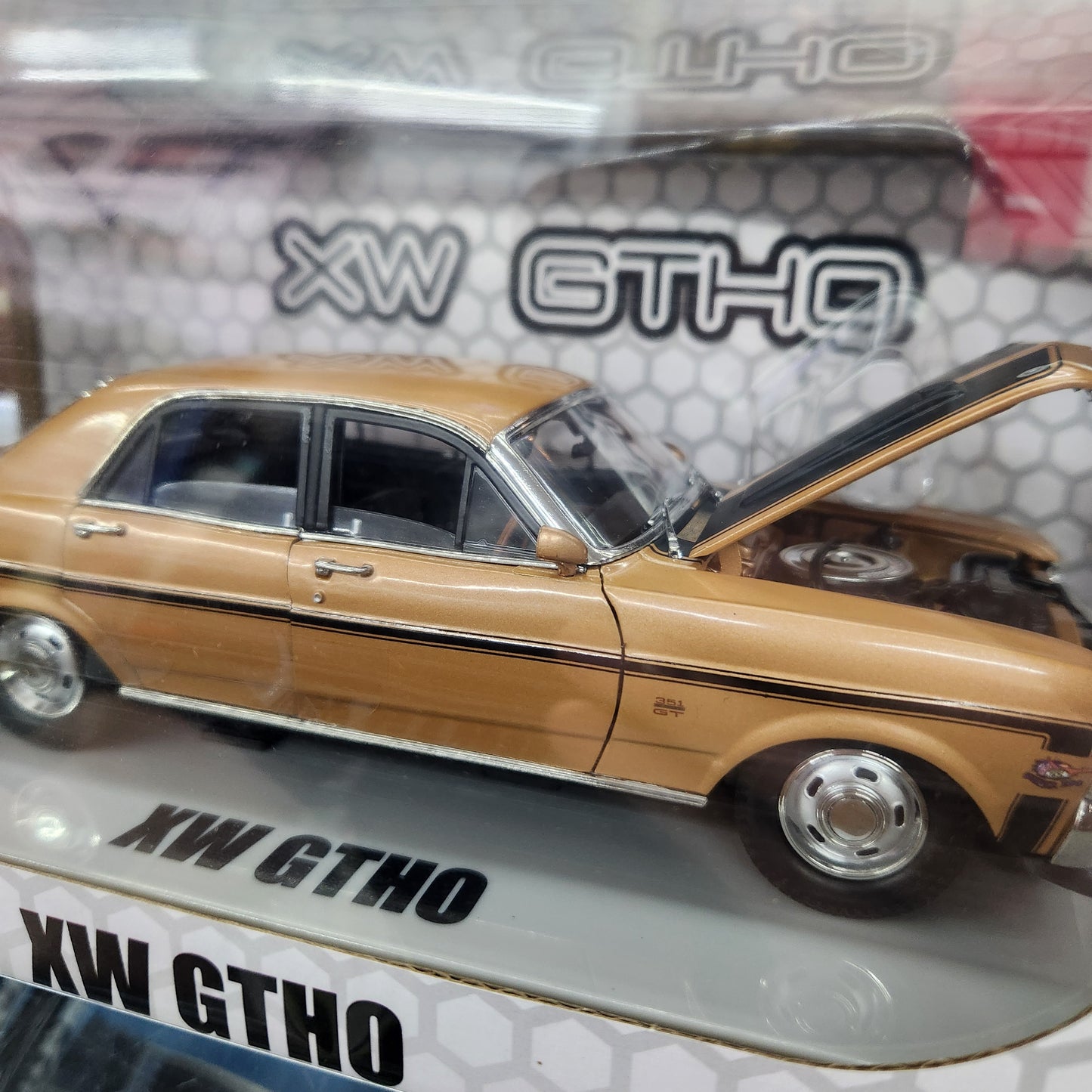 DDA - Ford XW GTHO (Gold) - 1:24 Scale