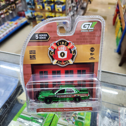 Greenlight - Fire & Rescue (Series 5) - 2011 Ford Crown Victoria Pennsylvania Fire Dept **CHASE**