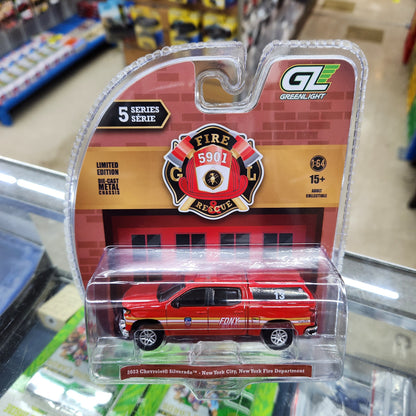 Greenlight - Fire & Rescue (Series 5) - 2023 Chevrolet Silverado New York Fire Dept