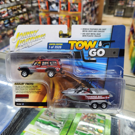 Johnny Lightning - Tow & Go Release 2 - Jeep Cherokee XJ & Boat 'Rescue'