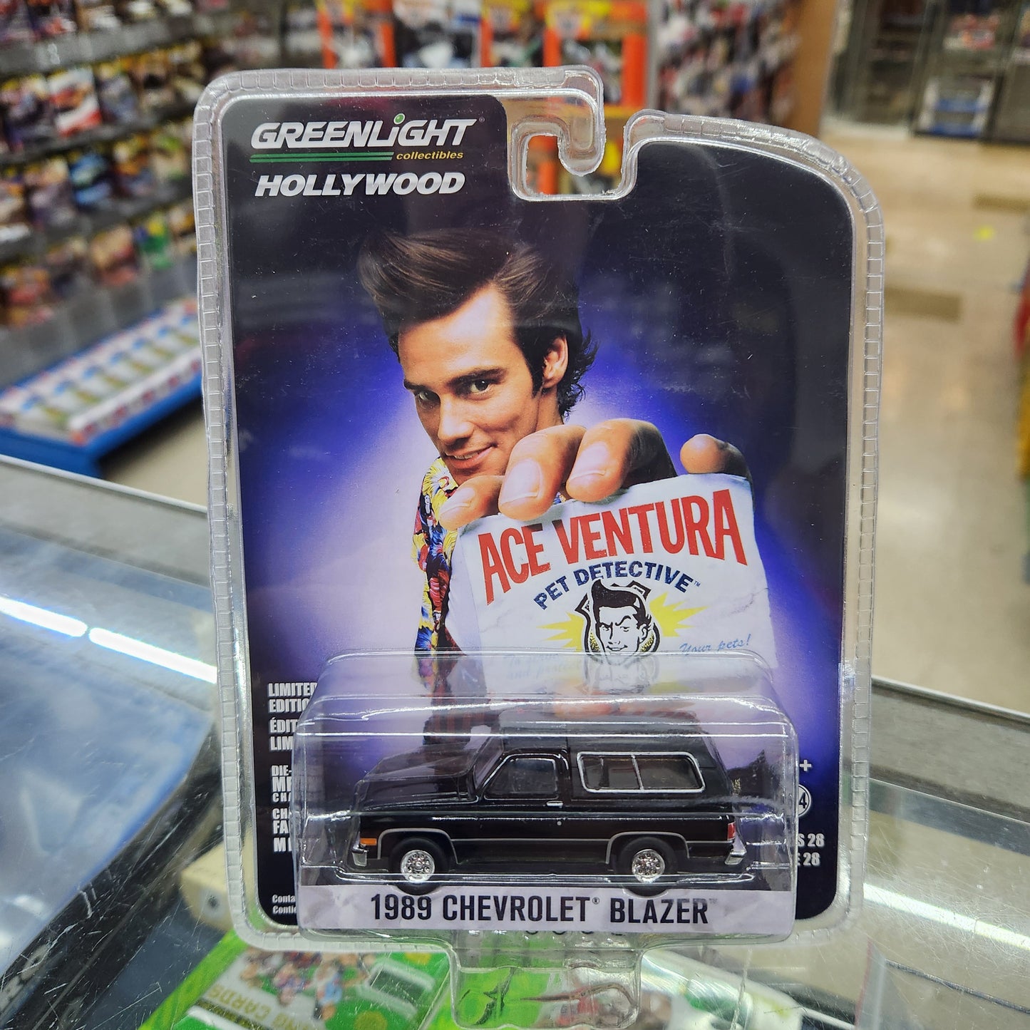 Greenlight - Hollywood Series 28 - 1989 Chevrolet Blazer 'Ace Ventura Pet Detective'