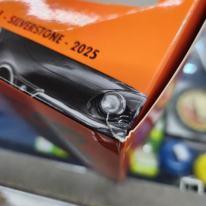 Minichamps - Mercedes-AMG GT Black Series - 2025 Formula 1 Safety Car (British GP) - 1:18 Scale