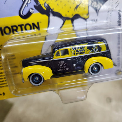 Johnny Lightning - 2023  Pop Culture R3 - 1940 Ford Sedan Delivery 'Morton'