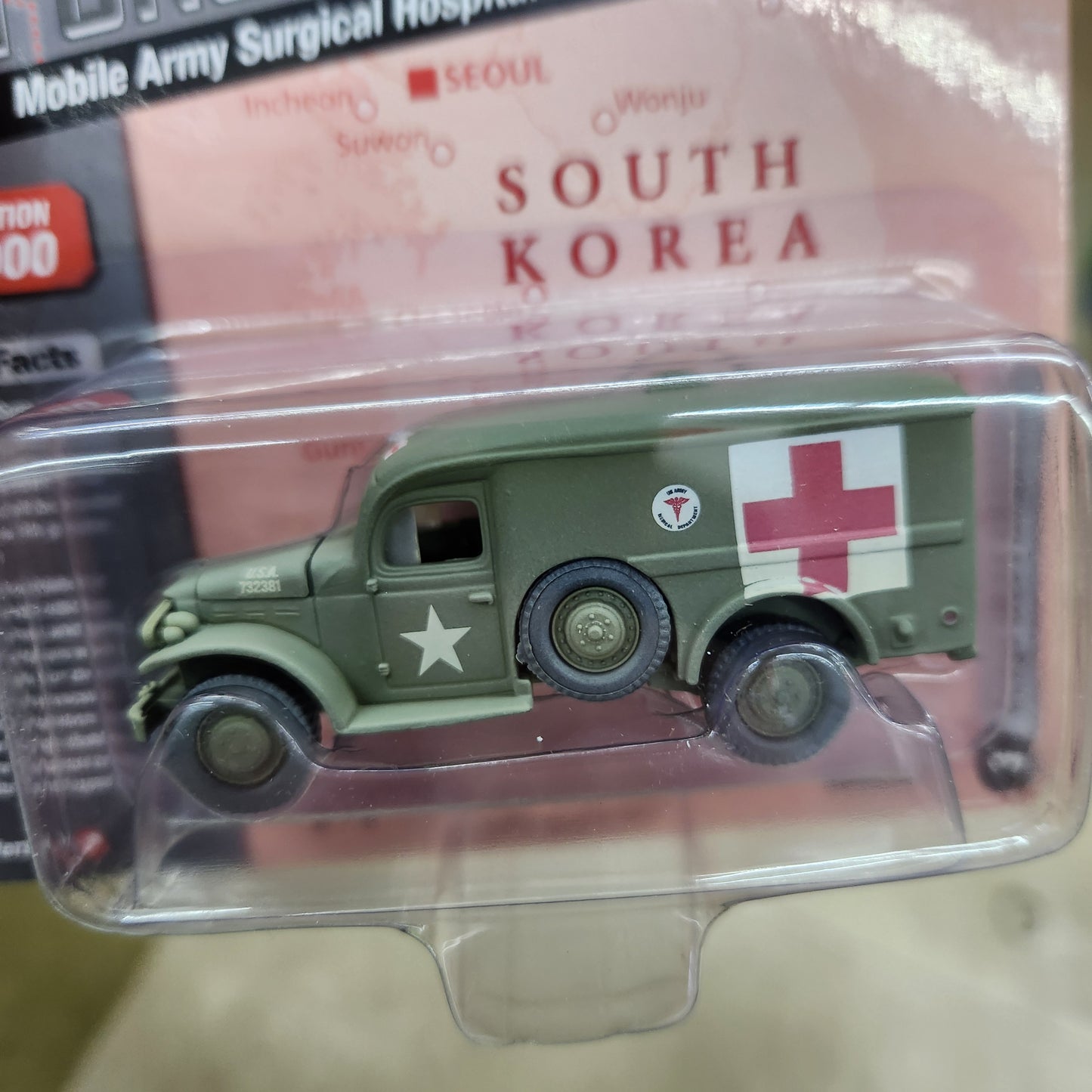 Johnny Lightning - 2023 Military R1 Ver B - Dodge WC54 Ambulance
