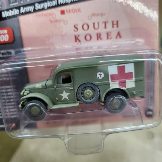 Johnny Lightning - 2023 Military R1 Ver B - Dodge WC54 Ambulance