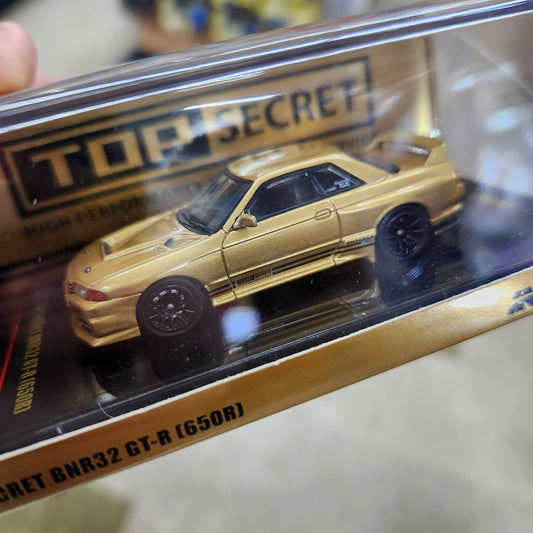 INNO64 - Nissan Skyline GT-R (R32) Top Secret (650r) - Gold - 1:64 Scale