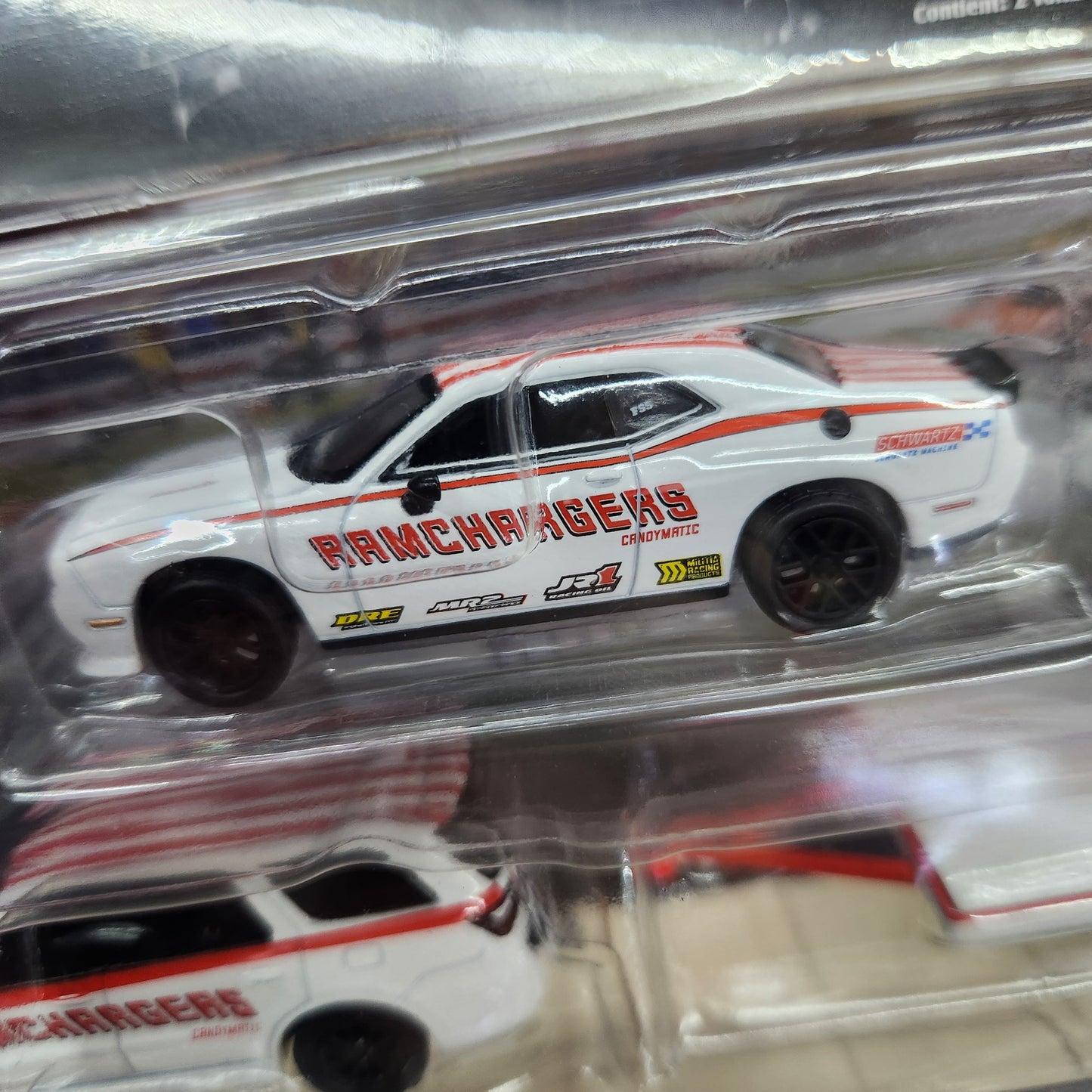 Greenlight - Racing 'Hitch & Tow' Series 6 - 2018 Dodge Durango & 2016 Dodge Challenger SRT with Trailer