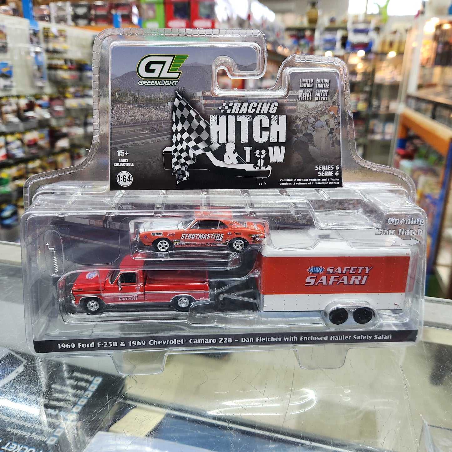 Greenlight - Racing 'Hitch & Tow' Series 6 - 1969 Ford F-250 & 1969 Camaro with Trailer