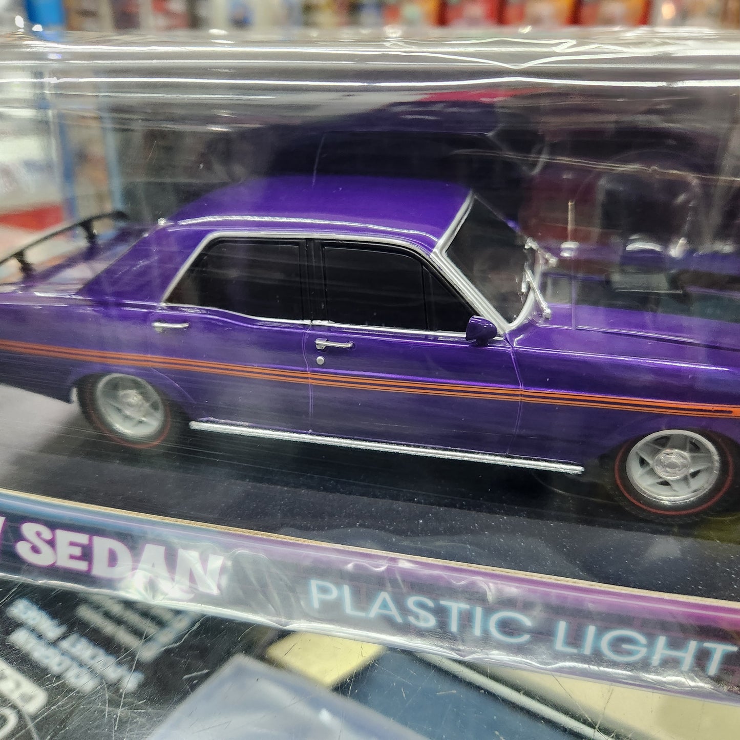 DDA - Ford XY Falcon (Purple) - Light Up - 1:24 Scale