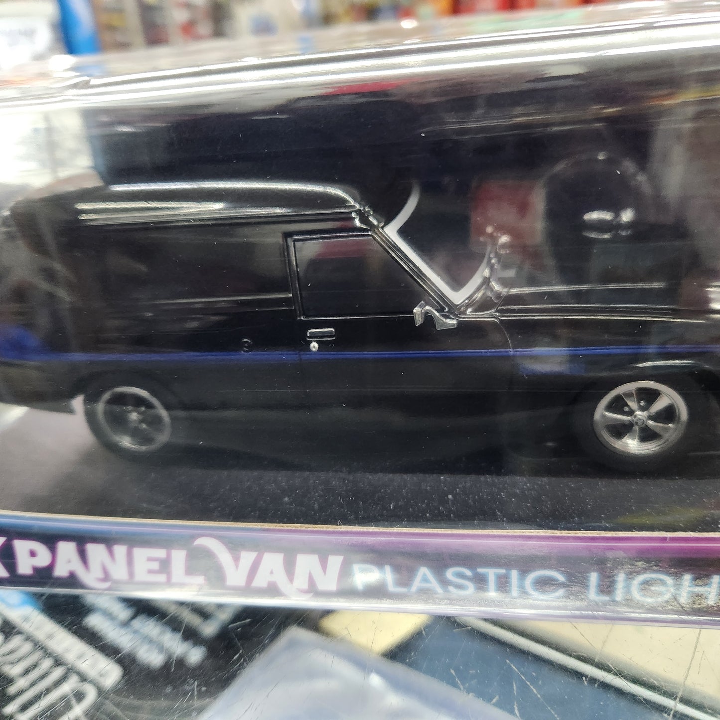 DDA - Holden HX Panel Van (Black) - Light Up - 1:24 Scale