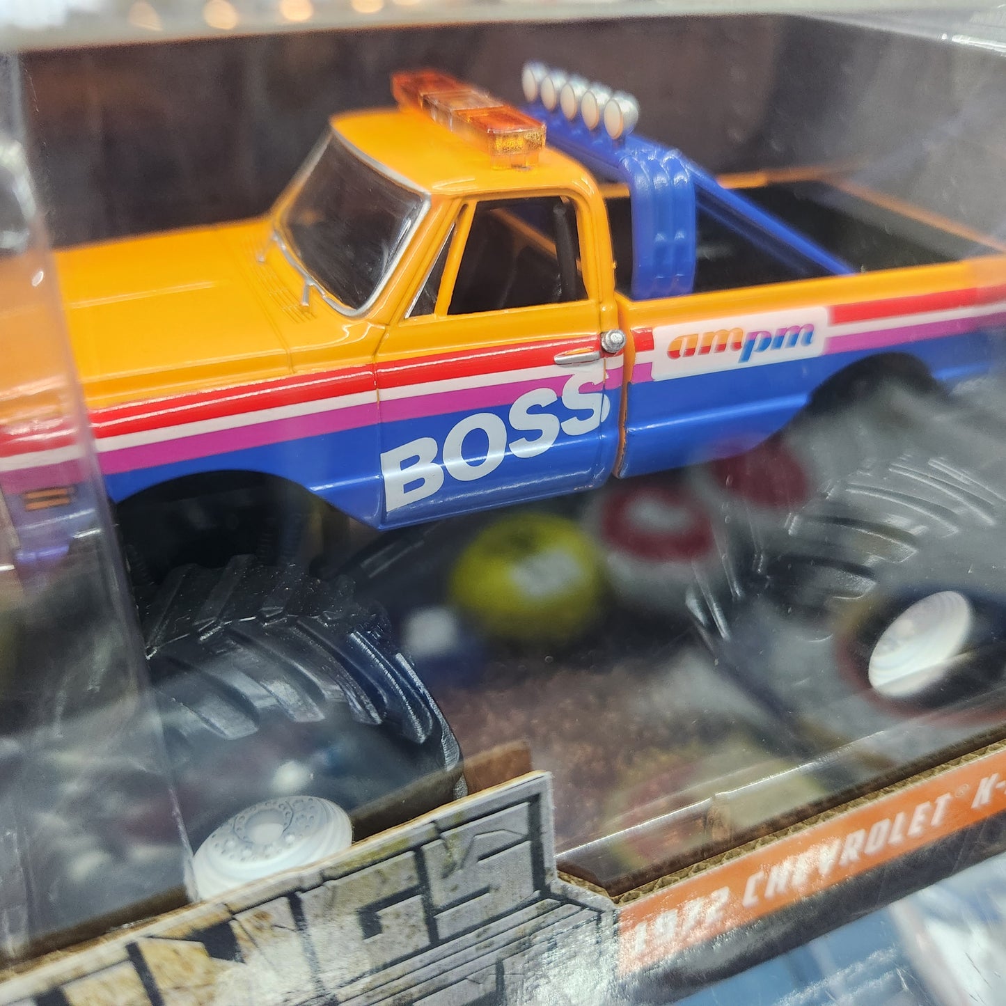 Greenlight - Kings of Crunch Monster Trucks (Series 2) - 1972 Chevrolet K-10 'AM/PM Boss' - 1:43 Scale