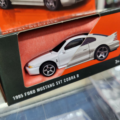 Matchbox - Moving Parts - 1995 Ford Mustang SVT Cobra R - 1:64 Scale