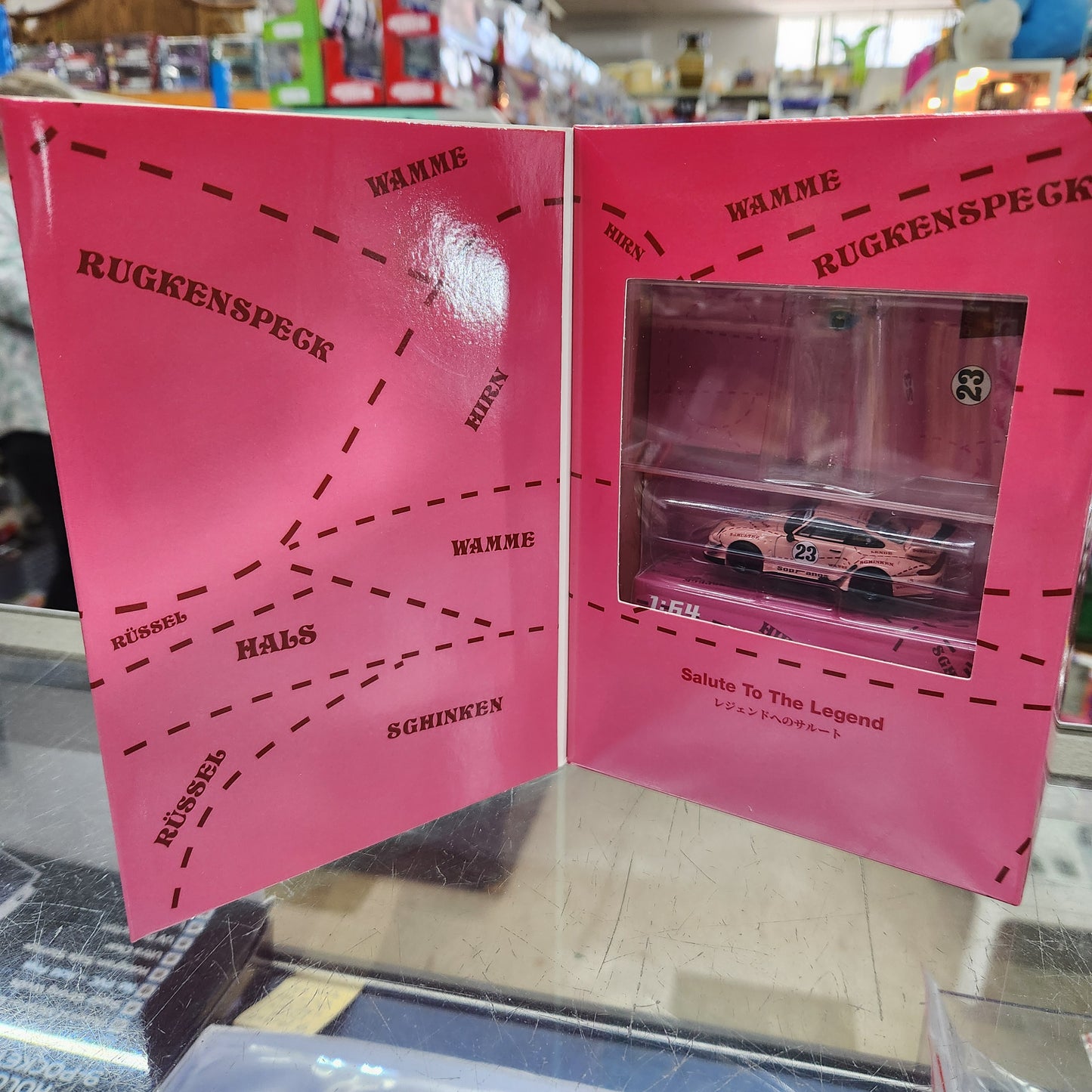 ModelModel - Porsche RWB 993 'Pink Pig Tribute' - 2026 HEC -1:64 Scale