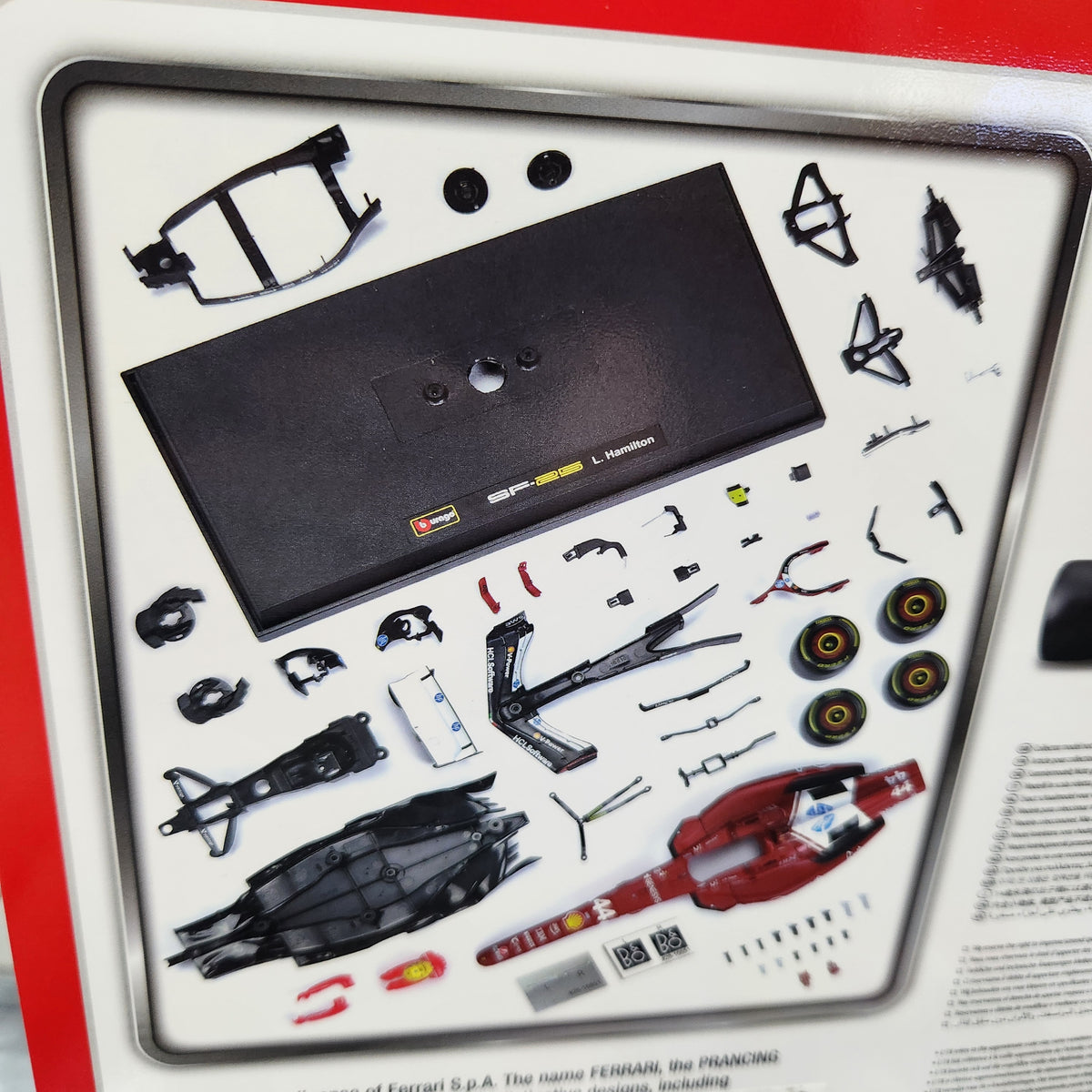 Bburago - Formula Racing - 2025 Ferrari F1 Formula 1 Team SF-25 Diecast Model Kit - #44 Lewis Hamilton