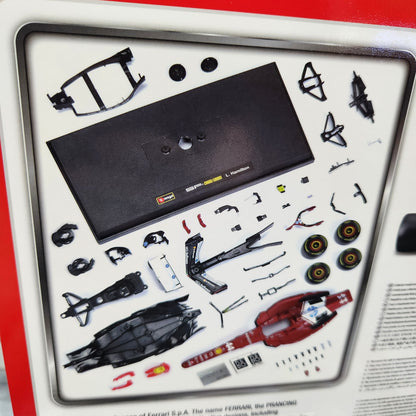 Bburago - Formula Racing - 2025 Ferrari F1 Formula 1 Team SF-25 Diecast Model Kit - #44 Lewis Hamilton