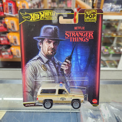 Hot Wheels Premium - Pop Culture (2026 Mix 5) - 1985 Chevy K5 Blazer 'Stranger Things'