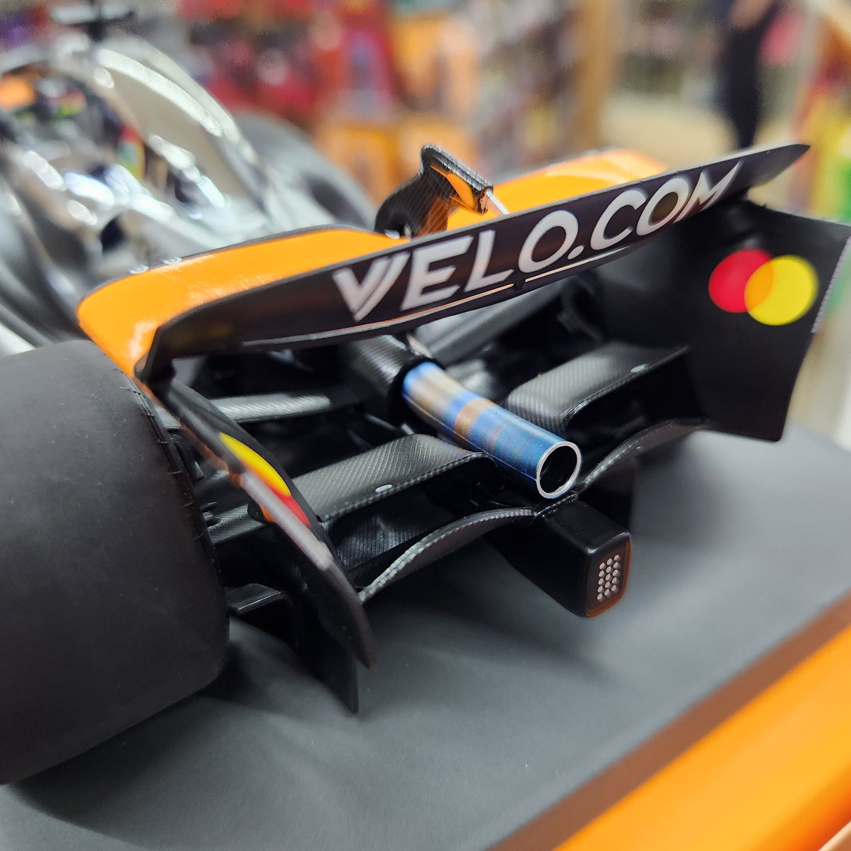Minichamps - McLaren Formula 1 Team (MCL39) 2025 British GP 2nd Place - #81 Oscar Piastri
