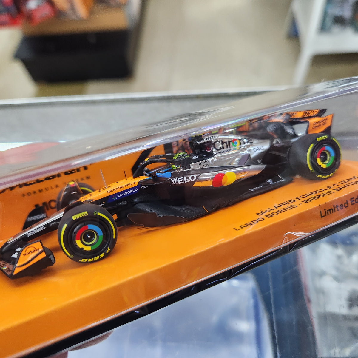 Minichamps - McLaren Formula 1 Team (MCL39) 2025 British GP Winner - #4 Lando Norris -1:43 Scale