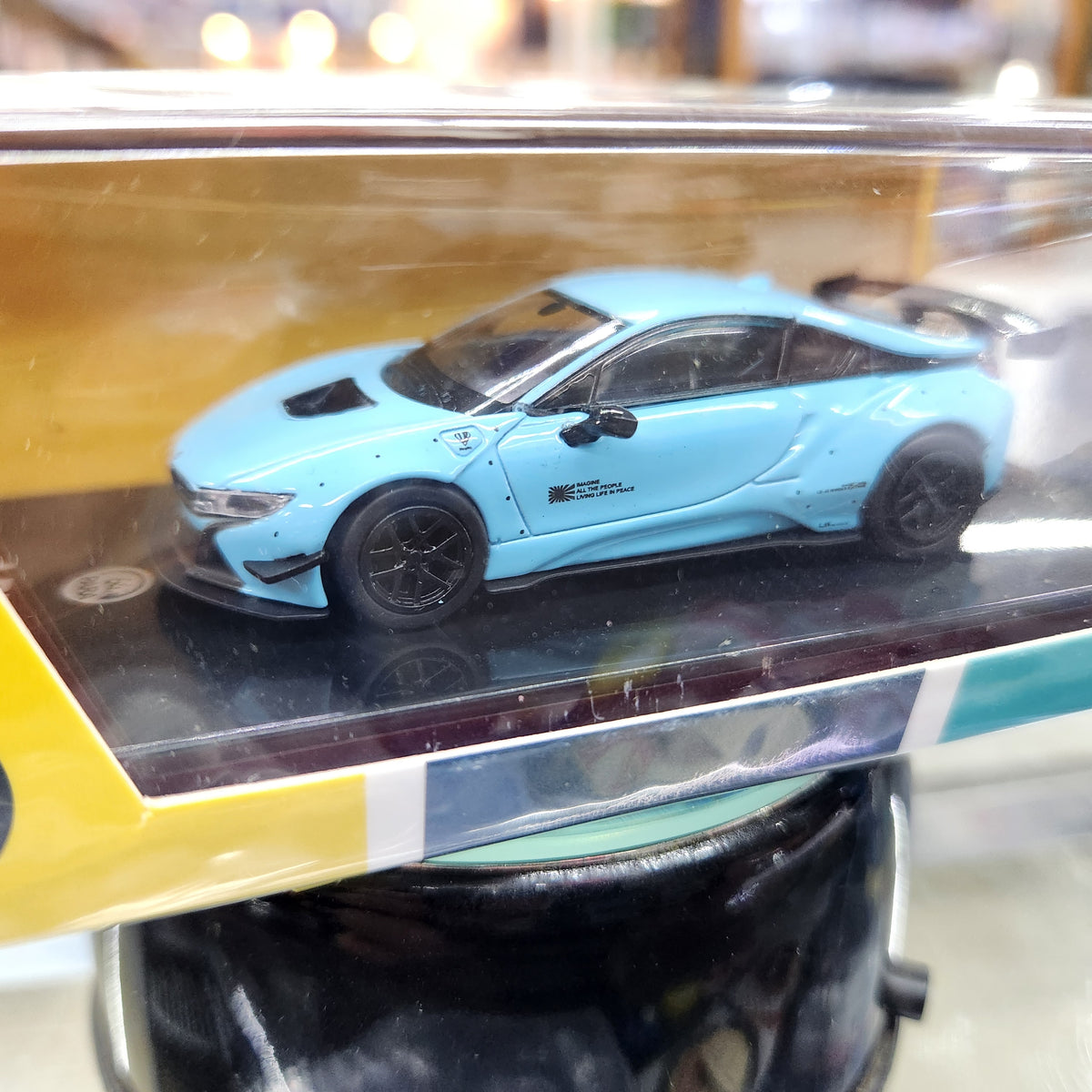 Para64 - BMW i8 x Liberty Walk (Peppermint Green/Blue) - 1:64 Scale