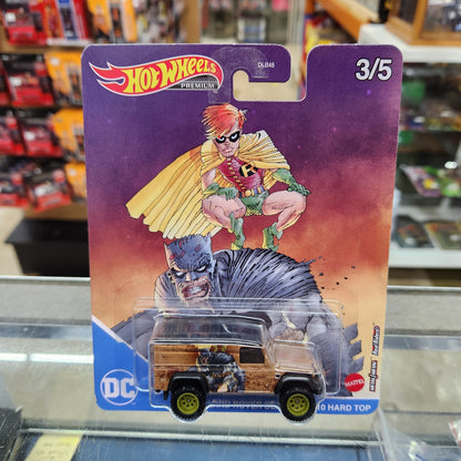 Hot Wheels Premium - Batman Series (2022 Mix 2) - Land Rover Defender 110 Hard Top