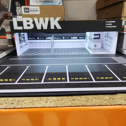 Moreart - LBWK Liberty Walk Diorama (Battery Operated) - 1:64 Scale