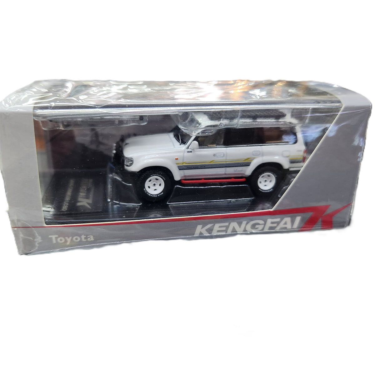 Kengfai - Toyota Land Cruiser LC80 'Cross Country' (Pearl White) - 1:64 Scale