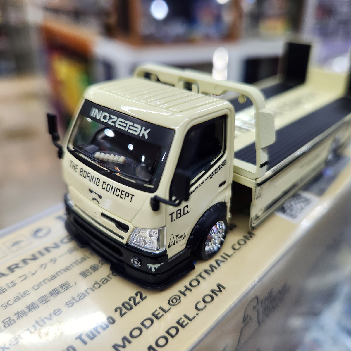 Micro Turbo - 'The Boring Concept' Custom Tow Truck - 1:64 Scale